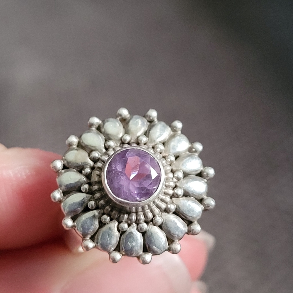 Elegant Silver and Purple Gemstone Ring